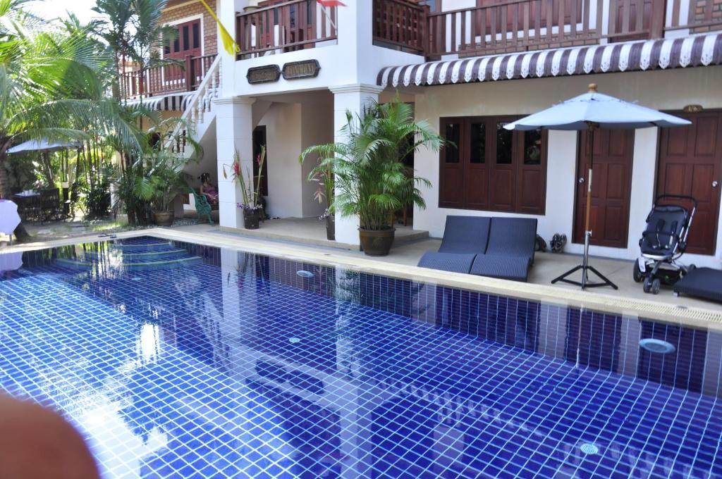 Baan Chayna Hotel Bang Tao Beach  Exterior photo